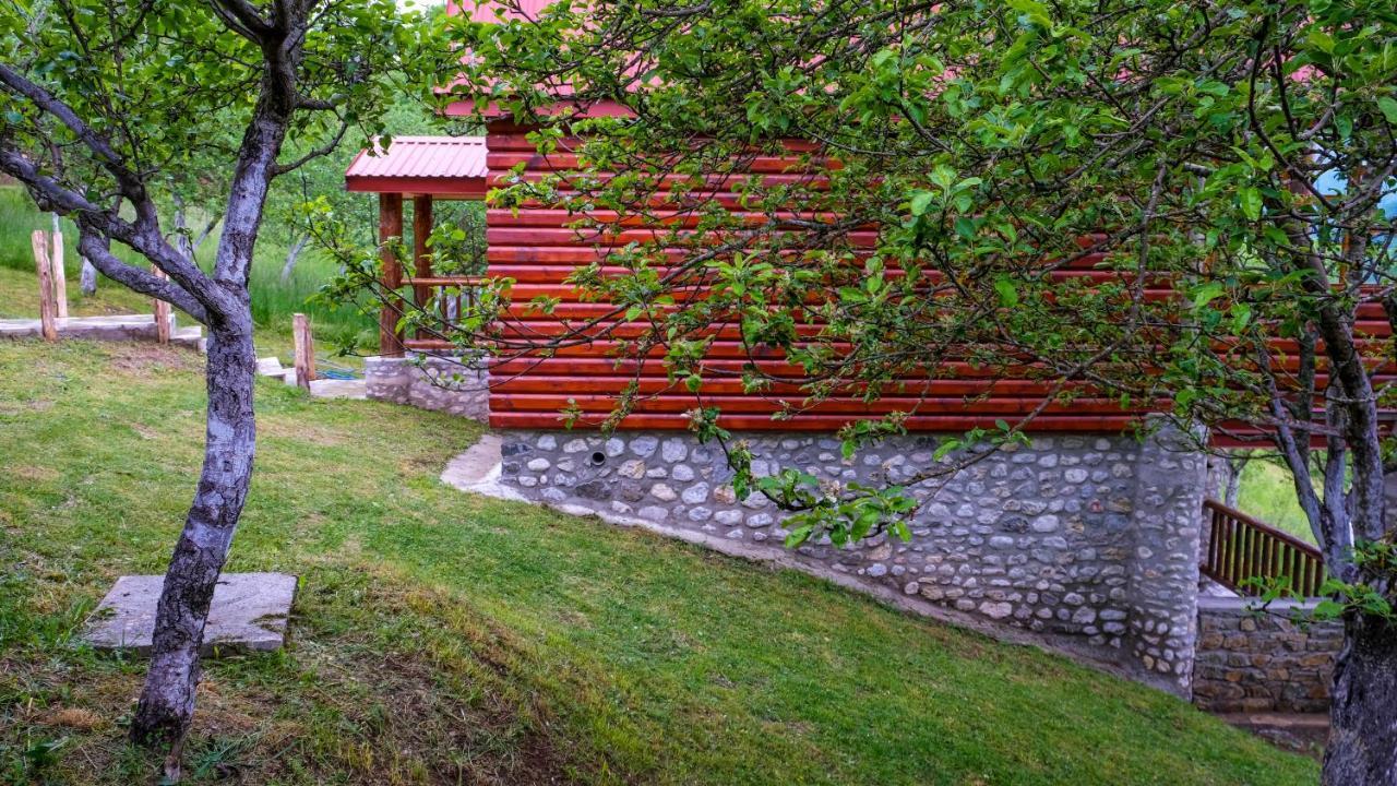 Fern Farm Eco Resort Мойковац Экстерьер фото